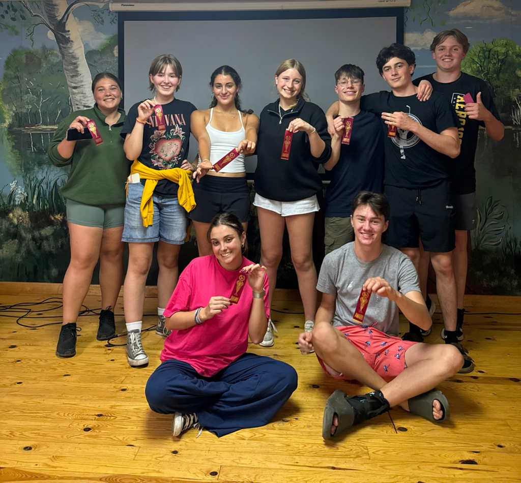 Overnight Summer Camps vs Day Camps for Teens